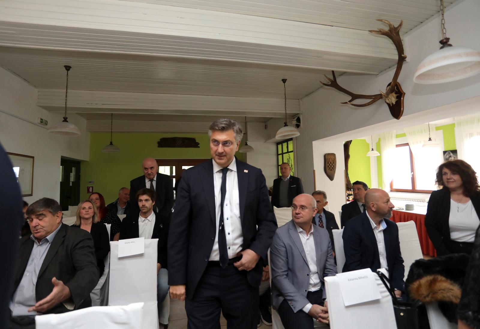 Delnice: Premijer Andrej Plenković i ministri u Gorskom kotaru