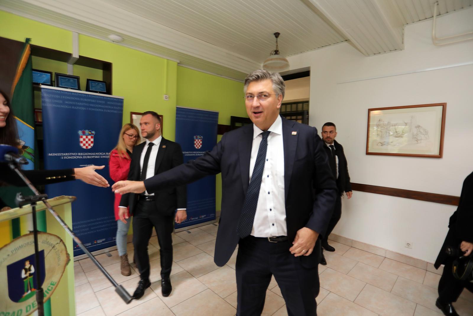 Delnice: Premijer Andrej Plenković i ministri u Gorskom kotaru