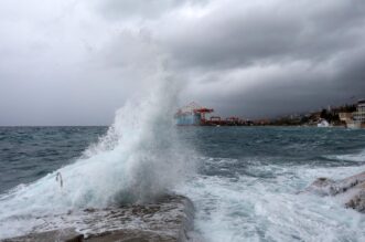 Rijeka: Jaka kisa i jugo na moru pred Rijekom