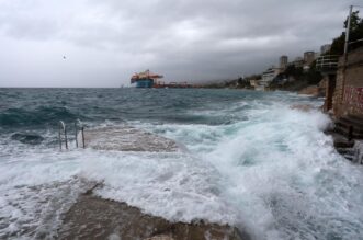 Rijeka: Jaka kisa i jugo na moru pred Rijekom