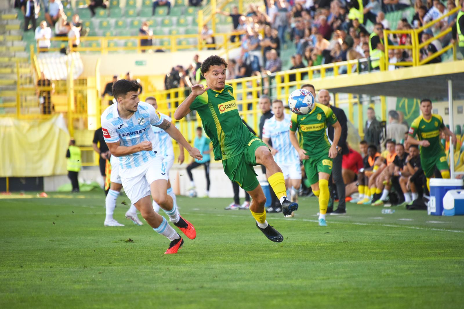 Pula: Susret 12. kola SuperSport HNL-a između Istre i Rijeke Pula: Susret 12. kola SuperSport HNL-a između Istre i Rijeke