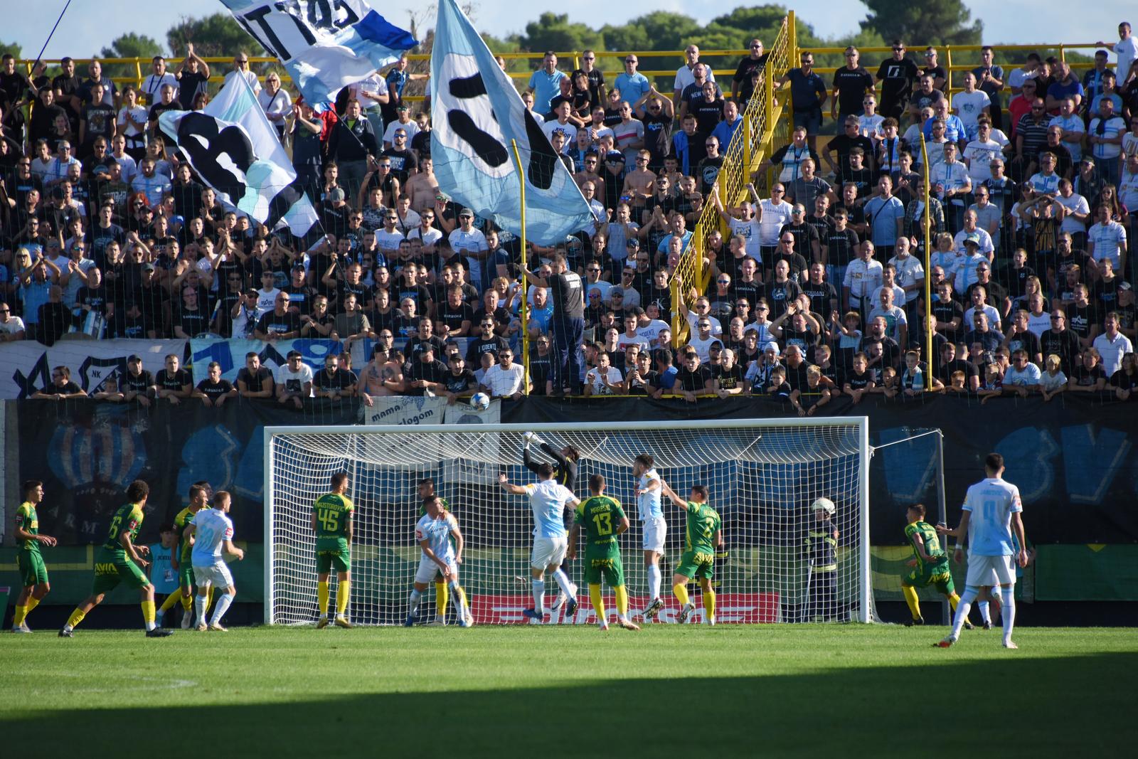 Pula: Susret 12. kola SuperSport HNL-a između Istre i Rijeke Pula: Susret 12. kola SuperSport HNL-a između Istre i Rijeke