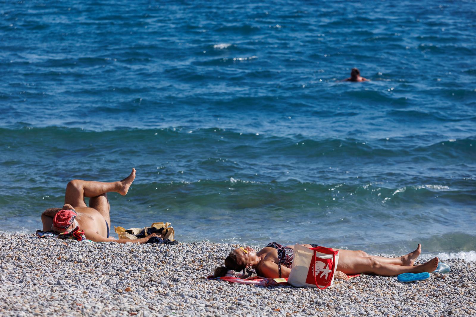 Rijeka: Bablje ljeto na plaži Kantrida