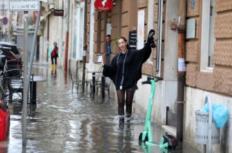 Rijeka: Jako jugo i kiša poplavilo ulice oko tržnice i rivu