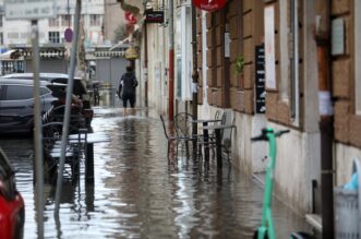 Rijeka: Jako jugo i kiša poplavilo ulice oko tržnice i rivu