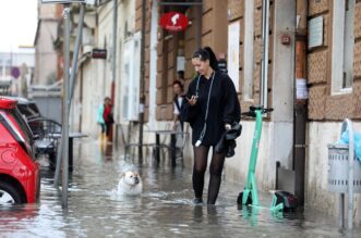 Rijeka: Jako jugo i kiša poplavilo ulice oko tržnice i rivu