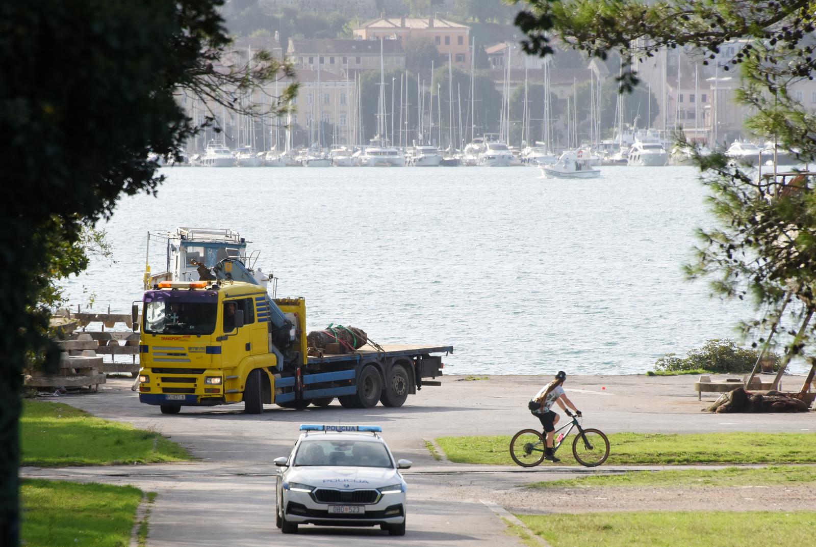 Iz pulske luke izvađena podmornička mina
