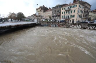 Rijeka: Jaka kia izazvala poplave po gradu