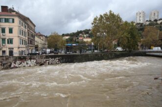 Rijeka: Jaka kia izazvala poplave po gradu