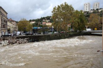 Rijeka: Jaka kisa izazvala poplave po gradu