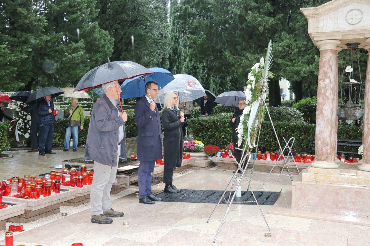Polaganje-vijenaca-povodom-blagdana-Svih-svetih-1
