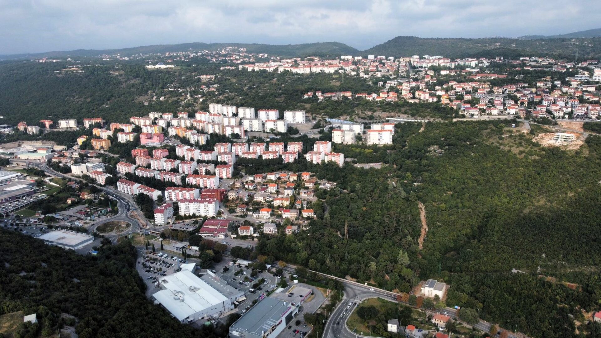 cesta d403 panorama dron škurinje 122 cesta d403 panorama dron škurinje 122