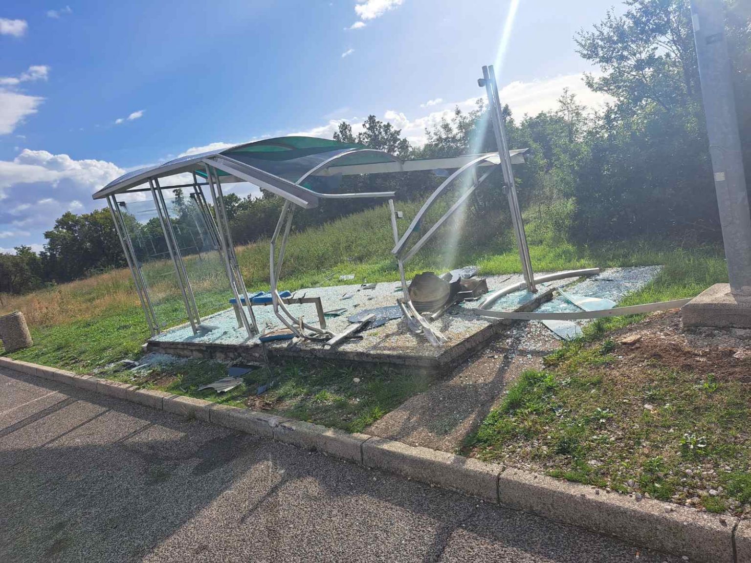 jadranovo čekaonica 1 jadranovo čekaonica 1