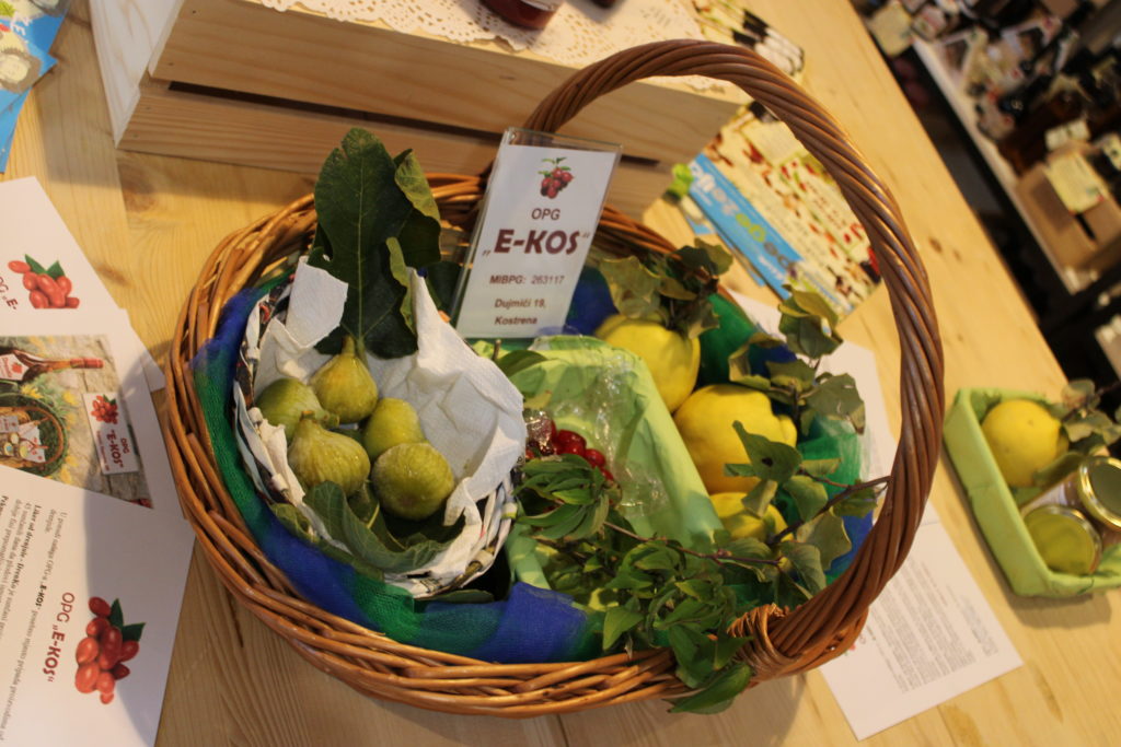 kasetica (10) kasetica (10)