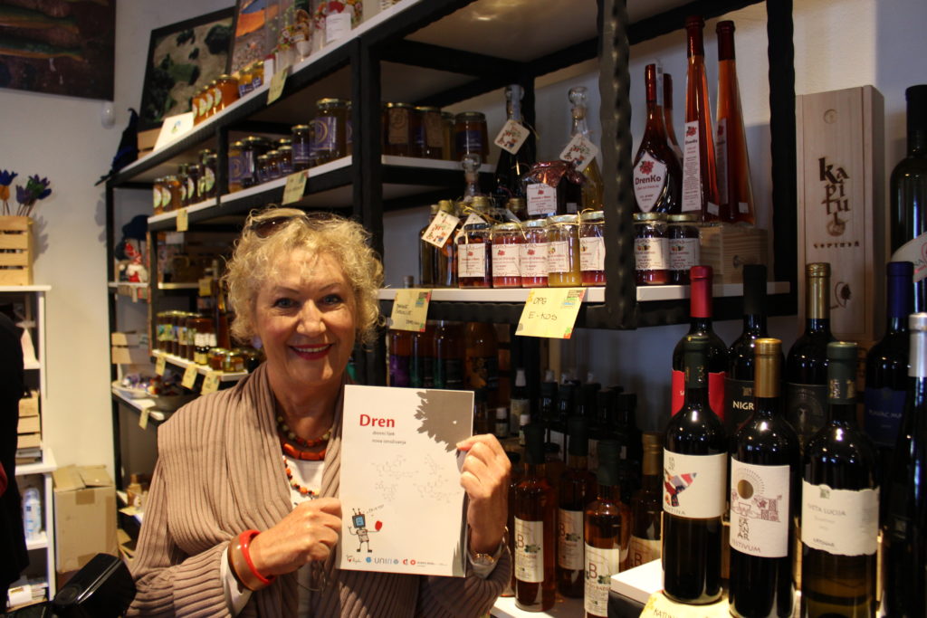 kasetica (8) kasetica (8)