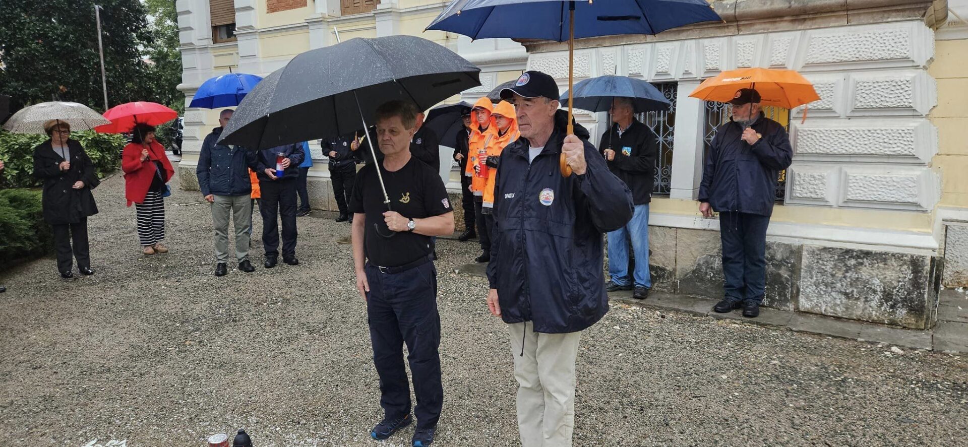 opatija svi sveti vijenci svijeće (12) opatija svi sveti vijenci svijeće (12)