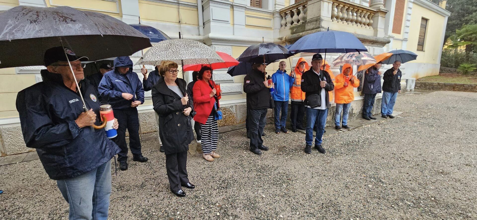 opatija svi sveti vijenci svijeće (17) opatija svi sveti vijenci svijeće (17)