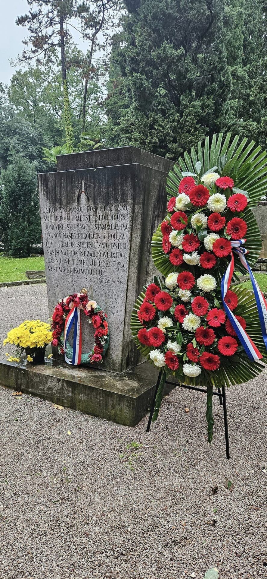 opatija svi sveti vijenci svijeće (2) opatija svi sveti vijenci svijeće (2)