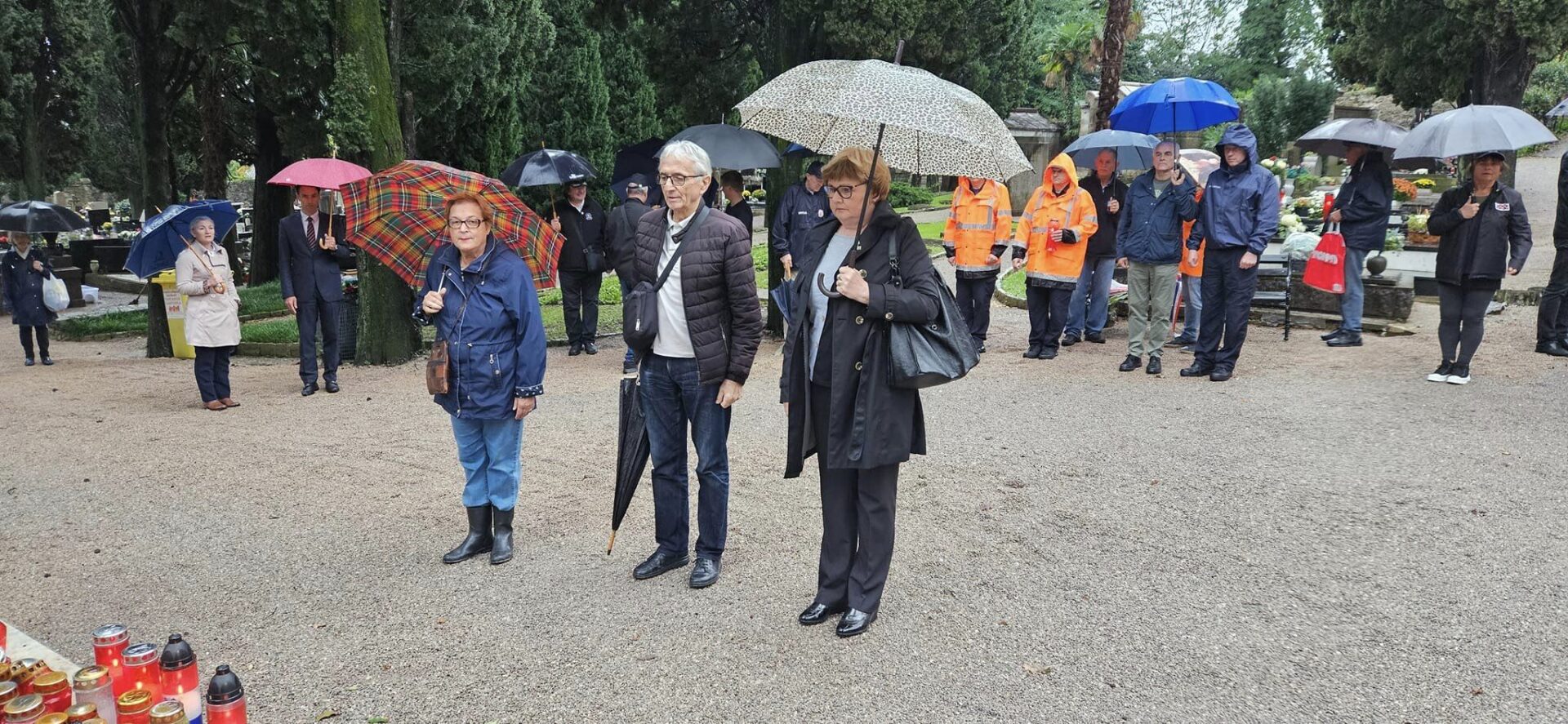 opatija svi sveti vijenci svijeće (7) opatija svi sveti vijenci svijeće (7)