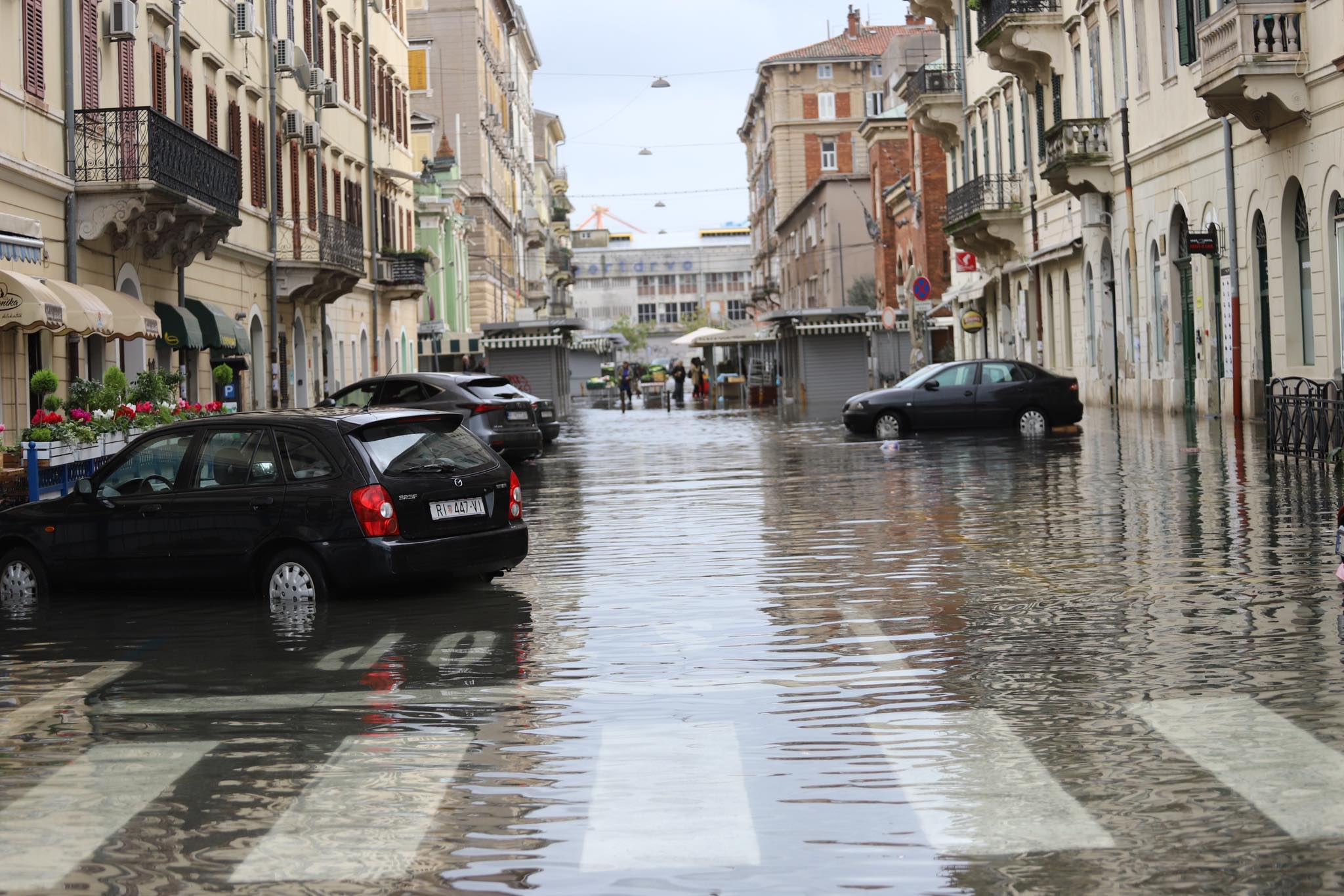 poplava tržnica riportal 2710123 177 poplava tržnica riportal 2710123 177