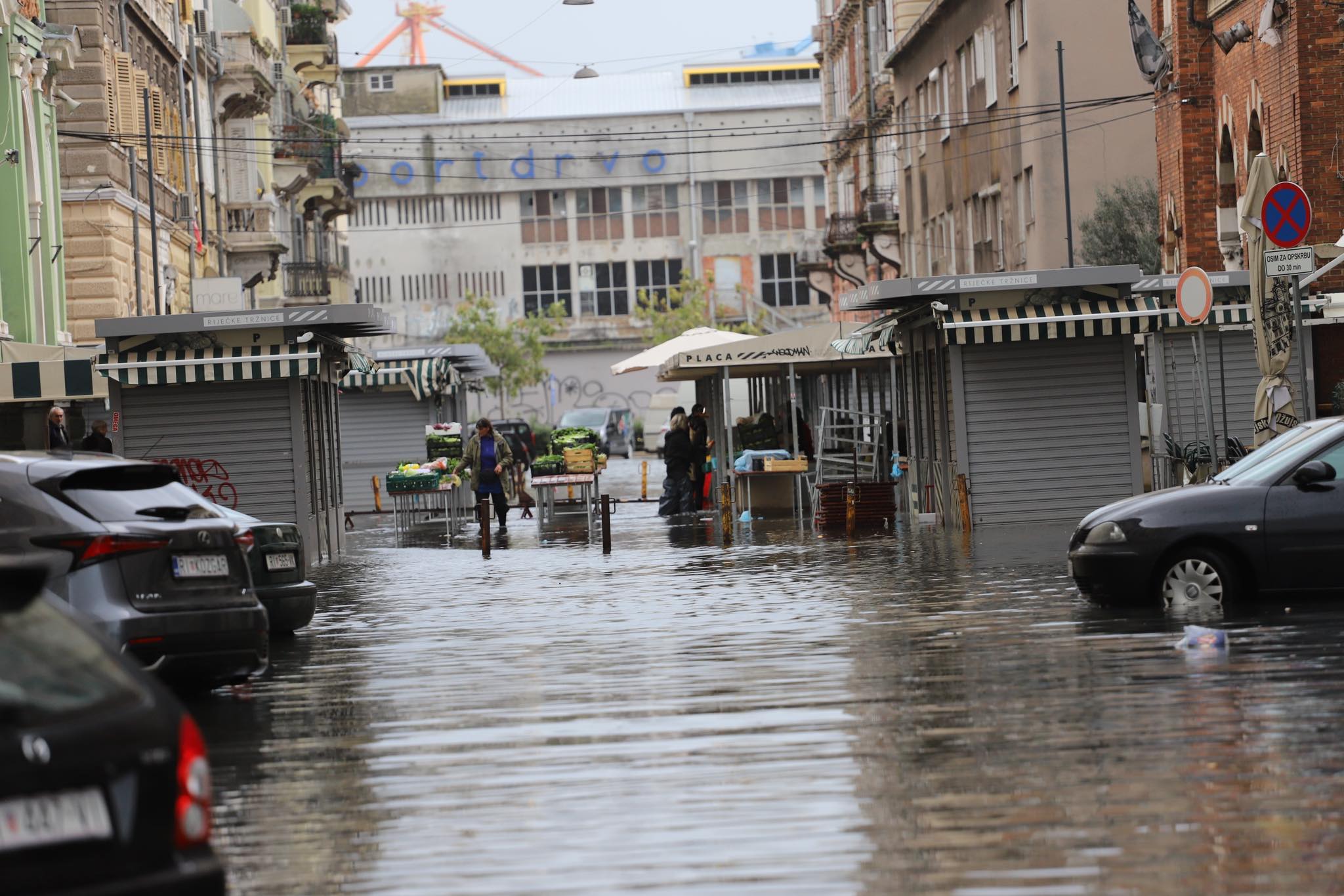 poplava tržnica riportal 2710123 188 poplava tržnica riportal 2710123 188