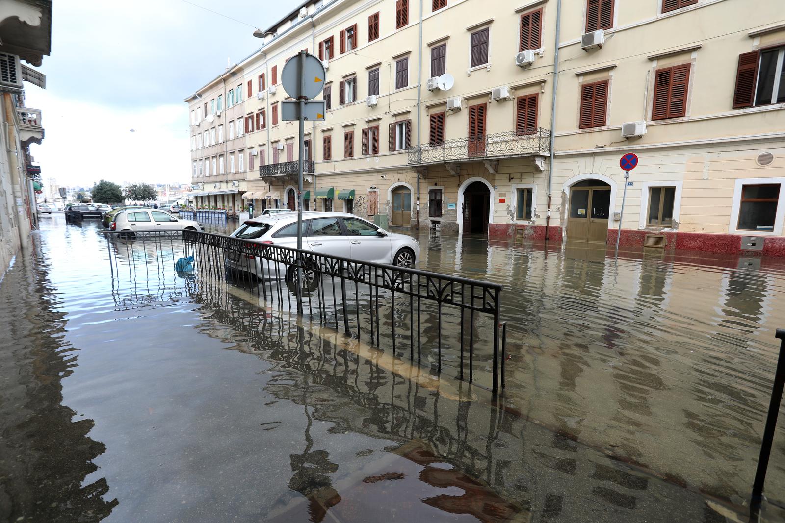 Rijeka: Posljedice sinoćnjeg kišnog nevremena