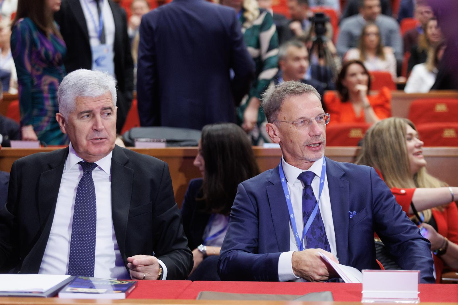 Opatija: Održano tradicionalno savjetovanje “Ekonomska politika Hrvatske u 2024.” Opatija: Održano tradicionalno savjetovanje “Ekonomska politika Hrvatske u 2024.”