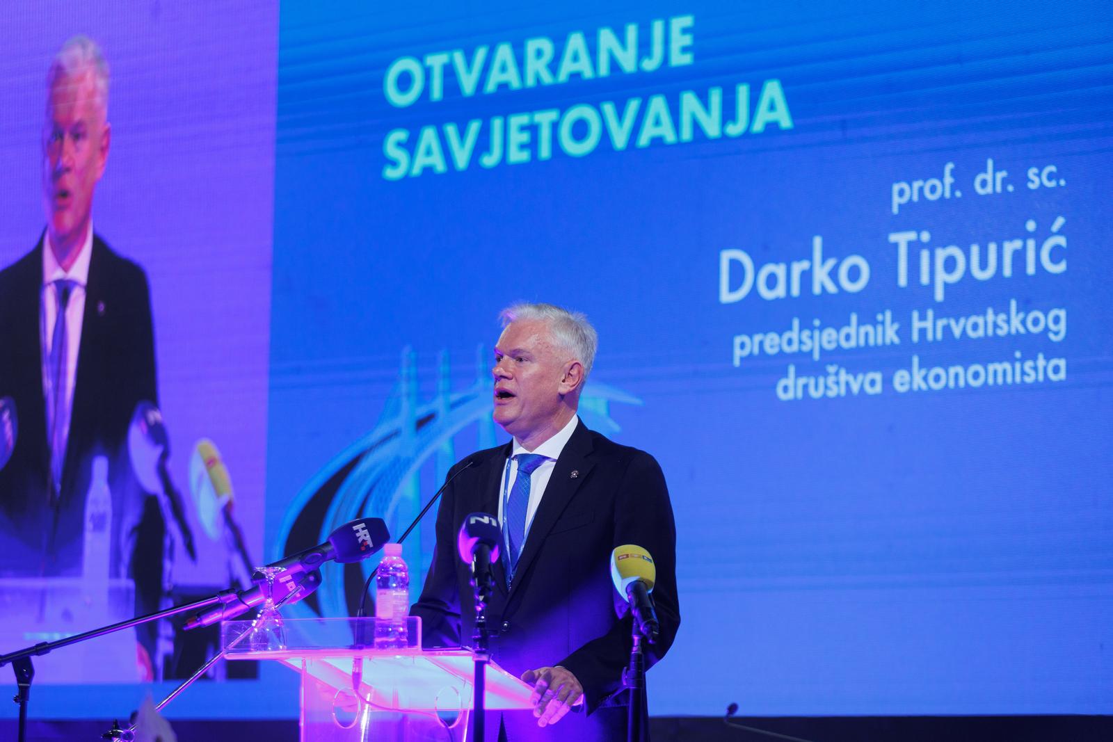 Opatija: Održano tradicionalno savjetovanje “Ekonomska politika Hrvatske u 2024.” Opatija: Održano tradicionalno savjetovanje “Ekonomska politika Hrvatske u 2024.”