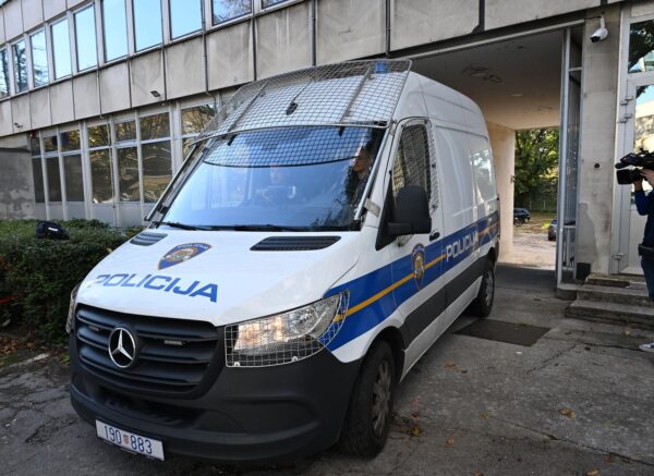 Zagreb: Odvođenje uhićenih nakon saslušanja iz Ureda europskog javnog tužitelja