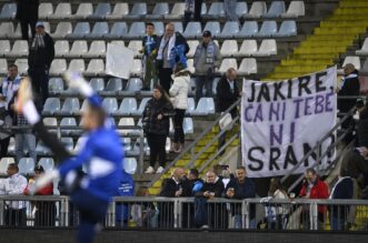 Rijeka:  Navijači Rijeke poslali poruke treneru Dinama Sergeju Jakiroviću