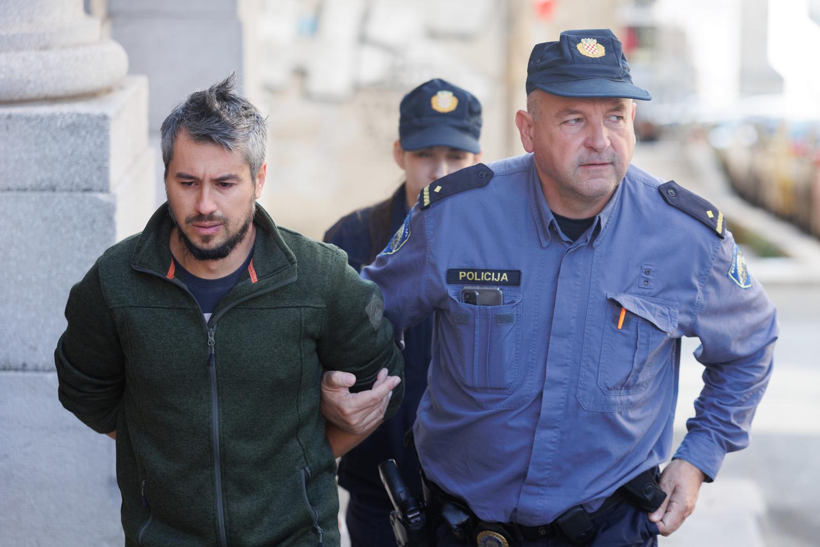 Rijeka: Privođenje osumnjičenih za kripto prevaru Rijeka: Privođenje osumnjičenih za kripto prevaru