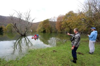 Ponikve: Opatijski Kukali igraju picigin u dolini punoj vode