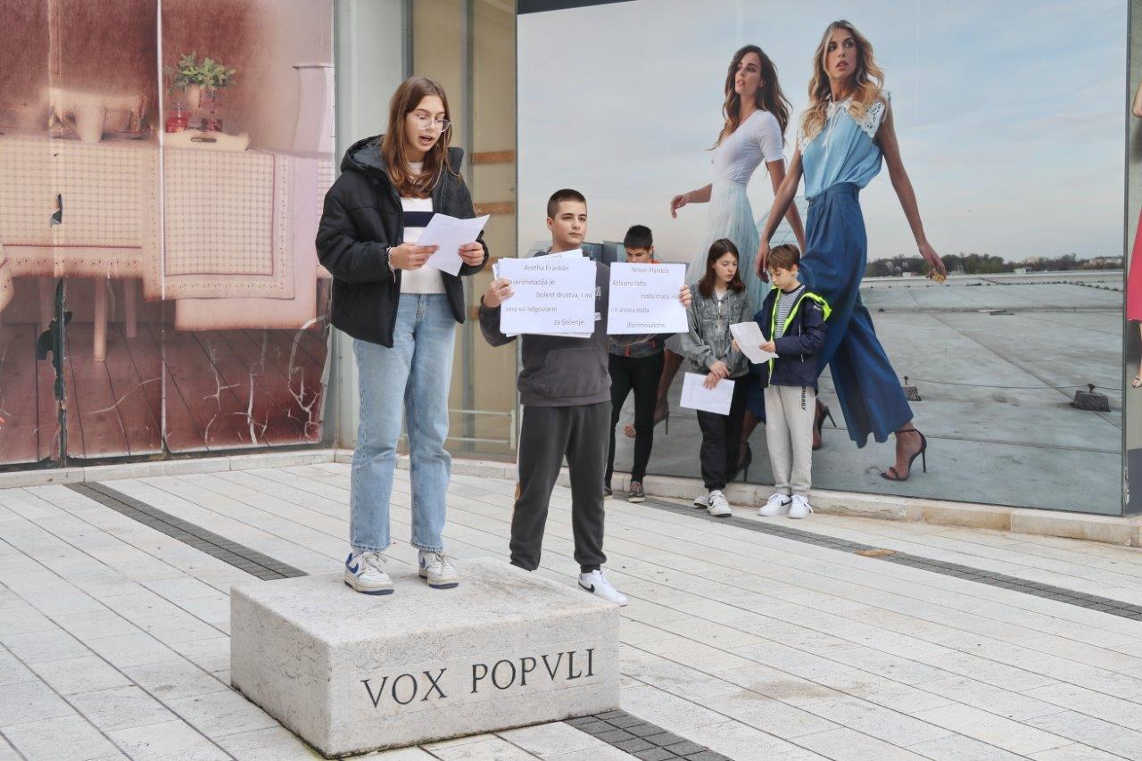 Učenički-program-na-kamenu-Vox-populi-4