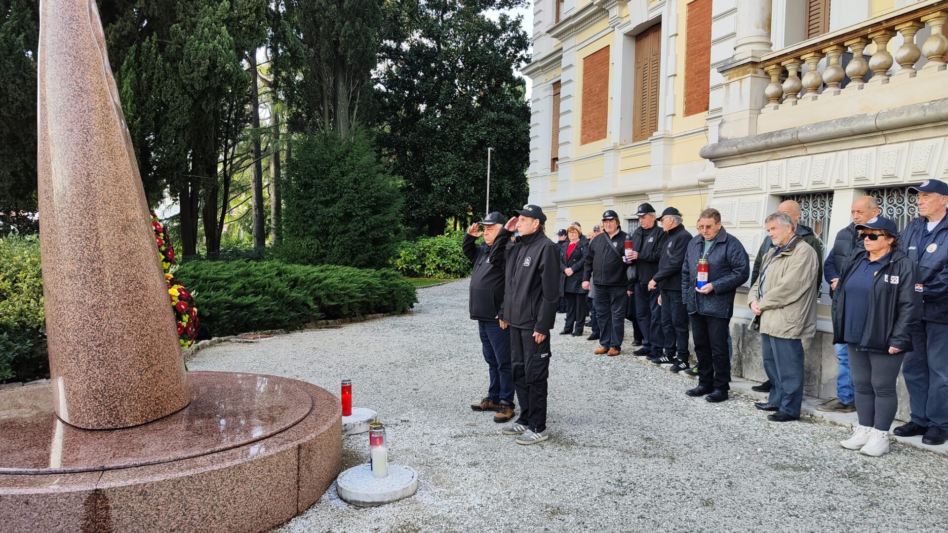 opatija polaganje vijenaca zrtve domovinskog rata (8) opatija polaganje vijenaca zrtve domovinskog rata (8)