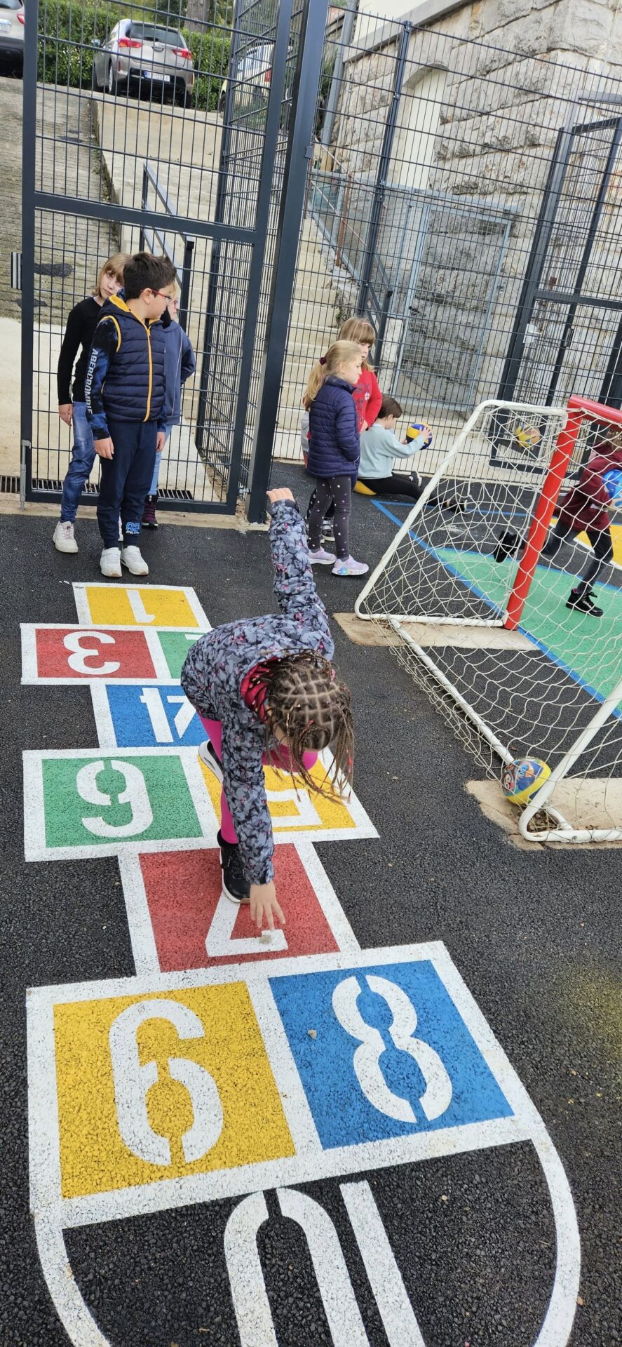 os veprinac skola djeca igraliste (1)