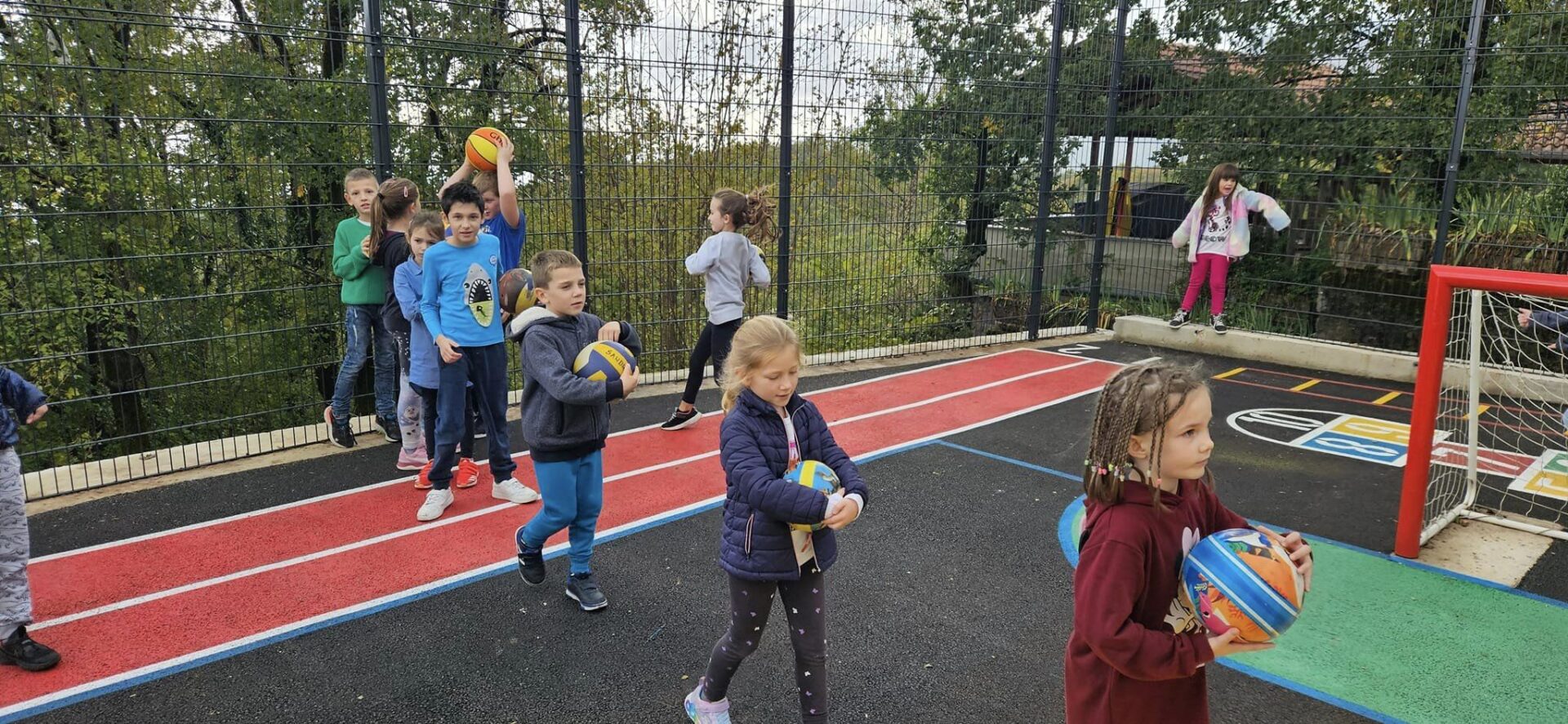 os veprinac skola djeca igraliste (15)