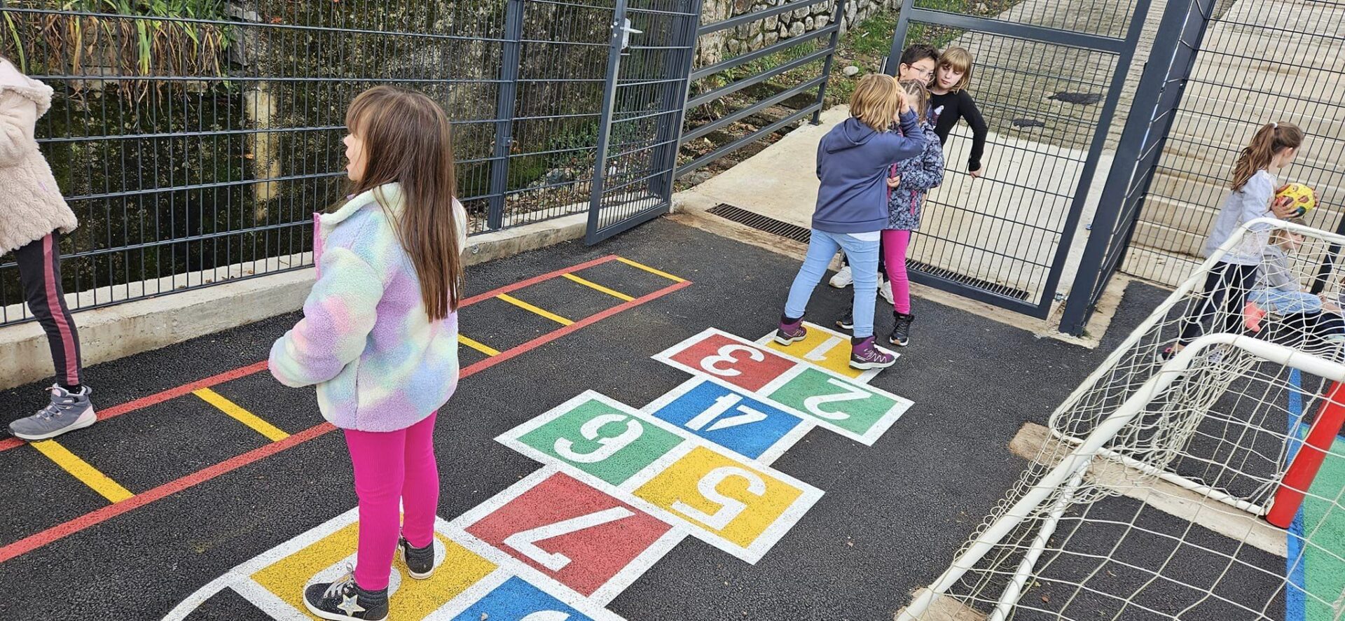 os veprinac skola djeca igraliste (9)