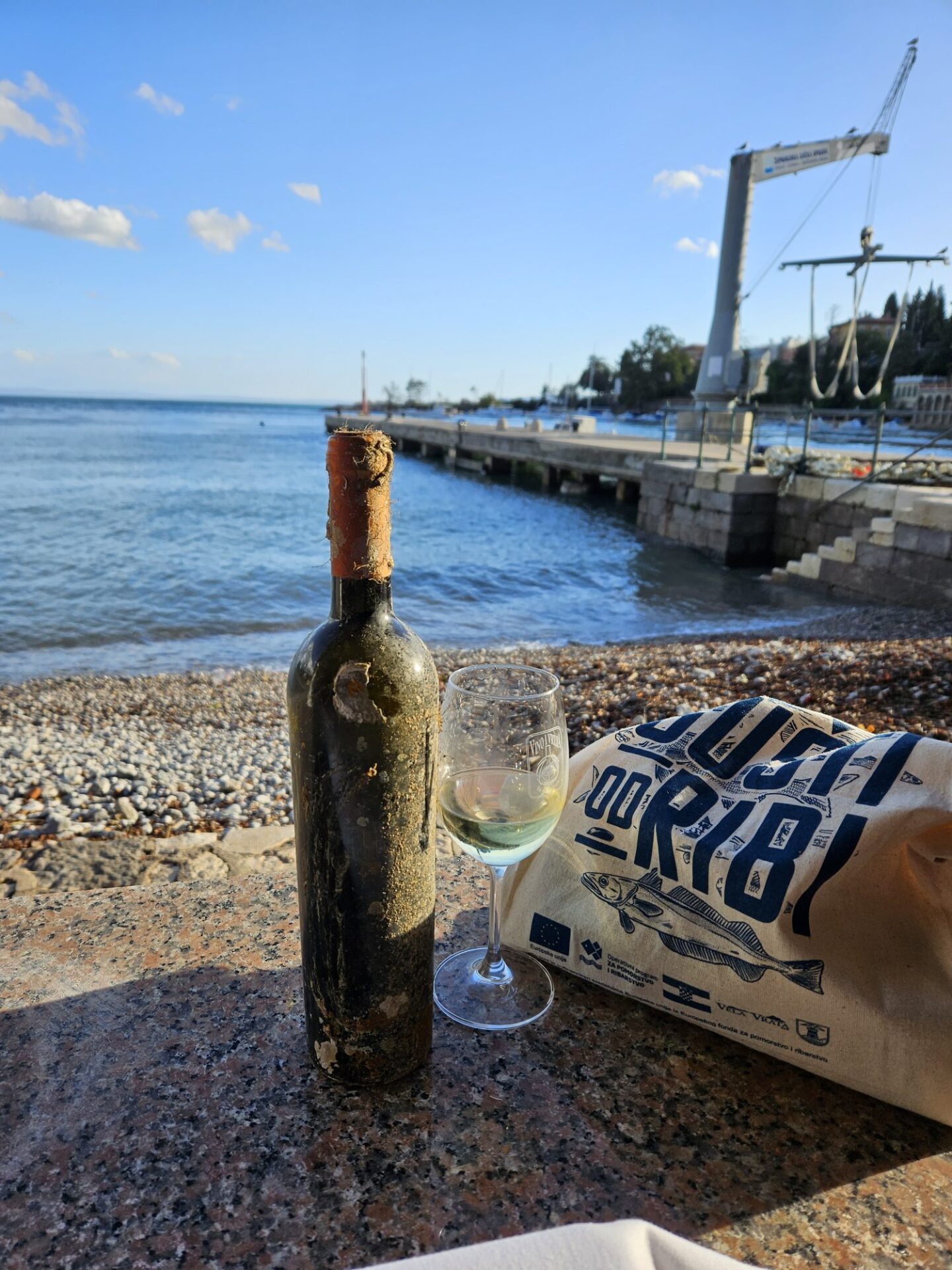 vino i vruja (2) vino i vruja (2)