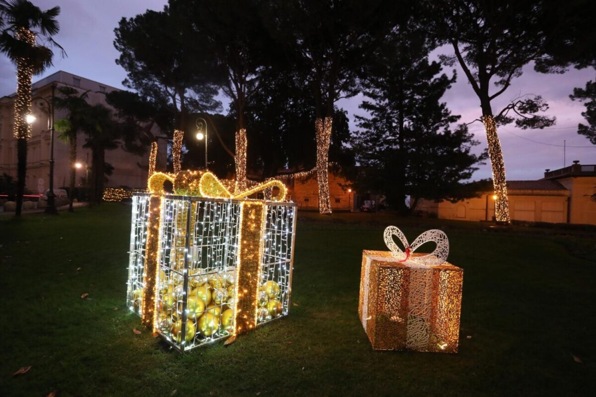 Opatija: Grad ukrašen za Advent