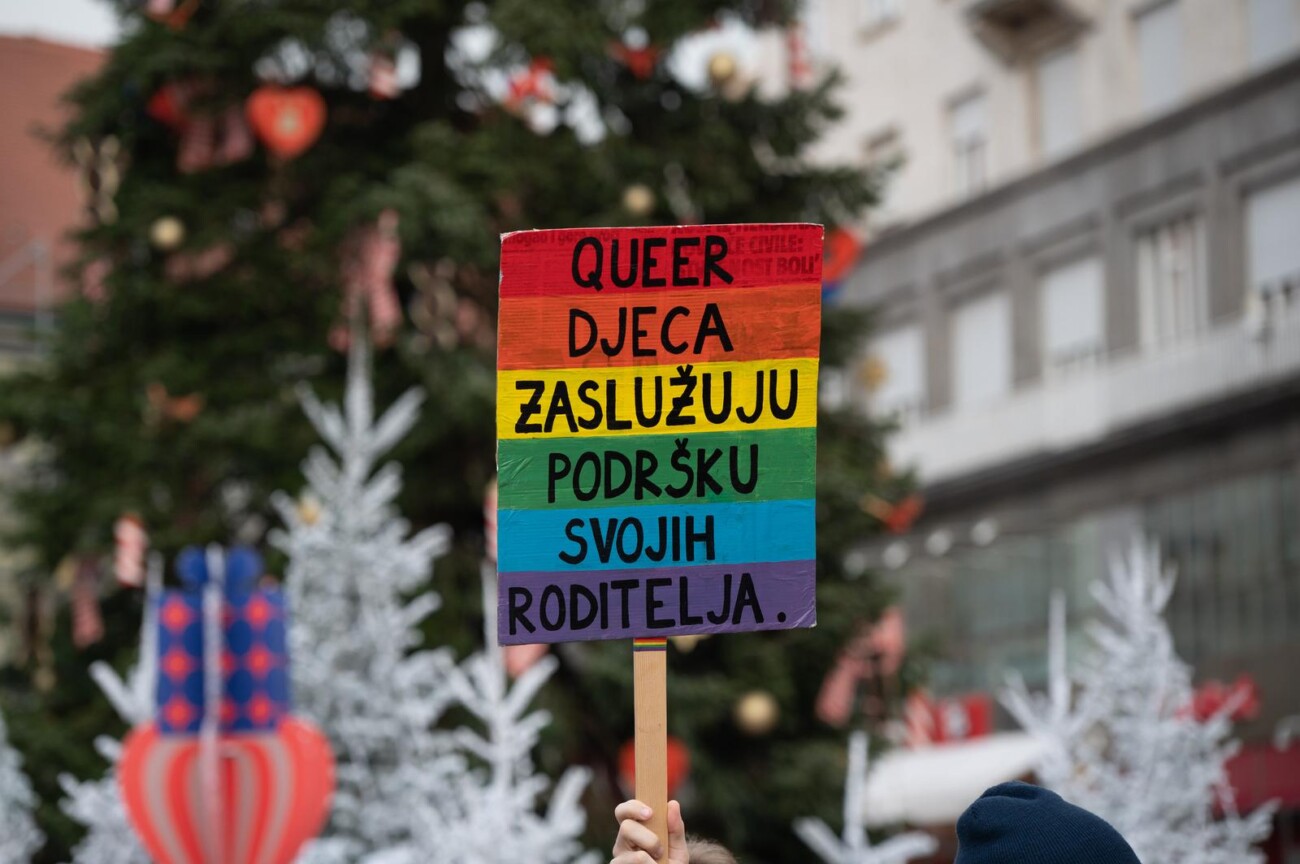 Zagreb: Održana “Tiha misa” Arijane Lekić Fridrih kao reakcija na molitelje na Trgu