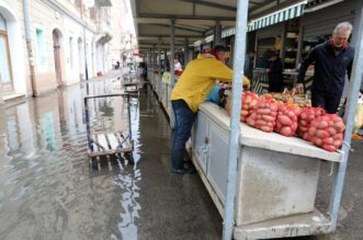 Rijeka: Poplavljene ulice oko gradske trnice