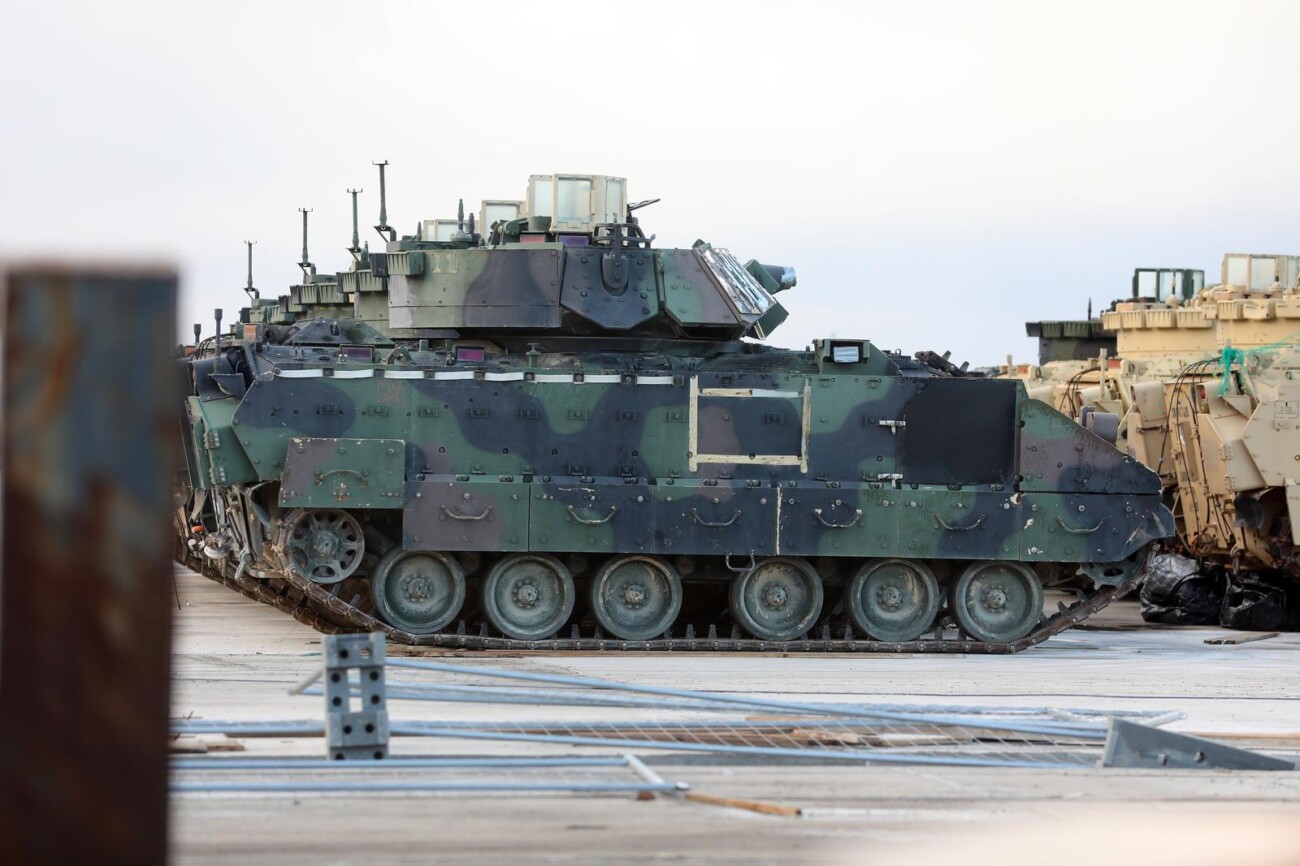 Rijeka: Otkrivena borbena vozila Bradley u riječkoj luci Rijeka: Otkrivena borbena vozila Bradley u riječkoj luci