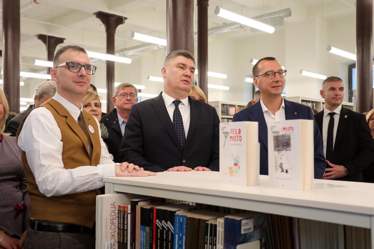 Rijeka: Zoran Milanovi? na otvorenju Gradske knjinice Rijeka Rijeka: Zoran Milanovi? na otvorenju Gradske knjinice Rijeka