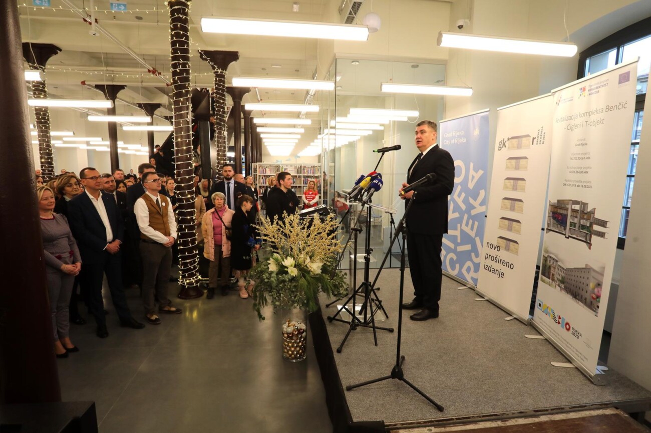 Rijeka: Zoran Milanovi? na otvorenju Gradske knjinice Rijeka Rijeka: Zoran Milanovi? na otvorenju Gradske knjinice Rijeka