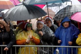 U Fužinama već tradicionalno organiziran najveći ispraćaj Stare i doček Nove godine u podne