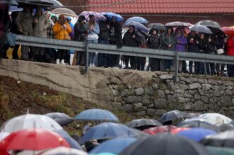 U Fužinama već tradicionalno organiziran najveći ispraćaj Stare i doček Nove godine u podne