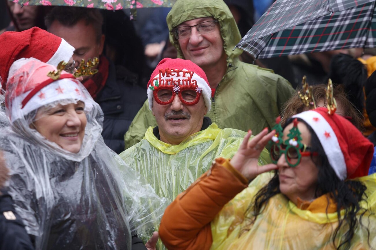 U Fužinama već tradicionalno organiziran najveći ispraćaj Stare i doček Nove godine u podne