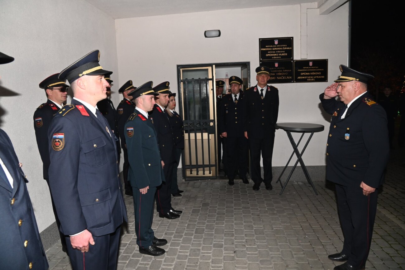 dvd halubjan 40 godina (10) dvd halubjan 40 godina (10)