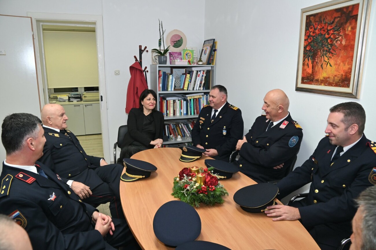 dvd halubjan 40 godina (3) dvd halubjan 40 godina (3)