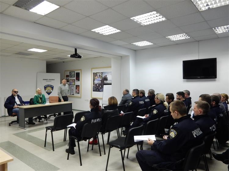 invalidi (2) invalidi (2)